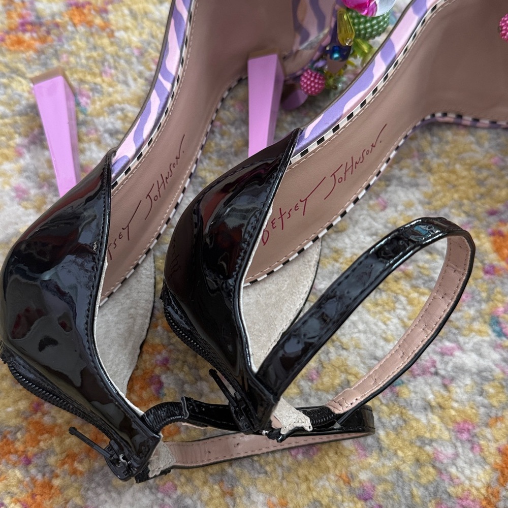 Betsey Johnson Clooney Sandals - Picture 13 of 14